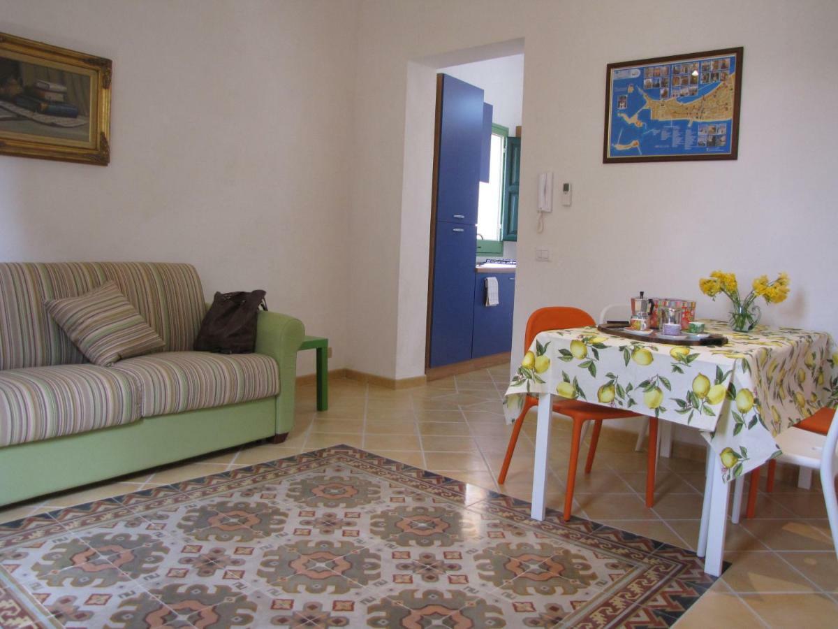 Appartamenti Residence Nonna Lucia Trapani Habitación foto